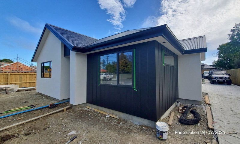Image 1 of 6