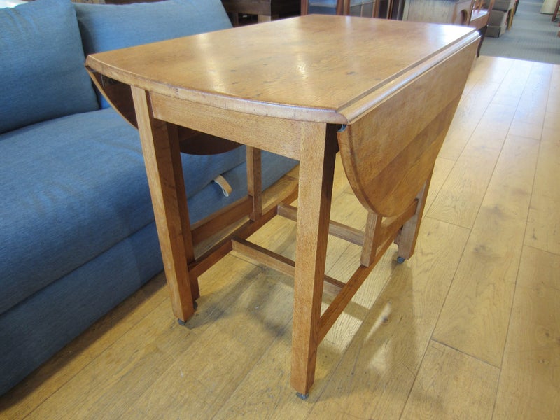 Oak Dropside Gateleg Dining Table Carousel 1