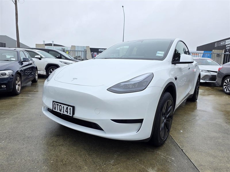 2025 Tesla Model Y Rear Wheel Drive Black Inter...63831240266499110