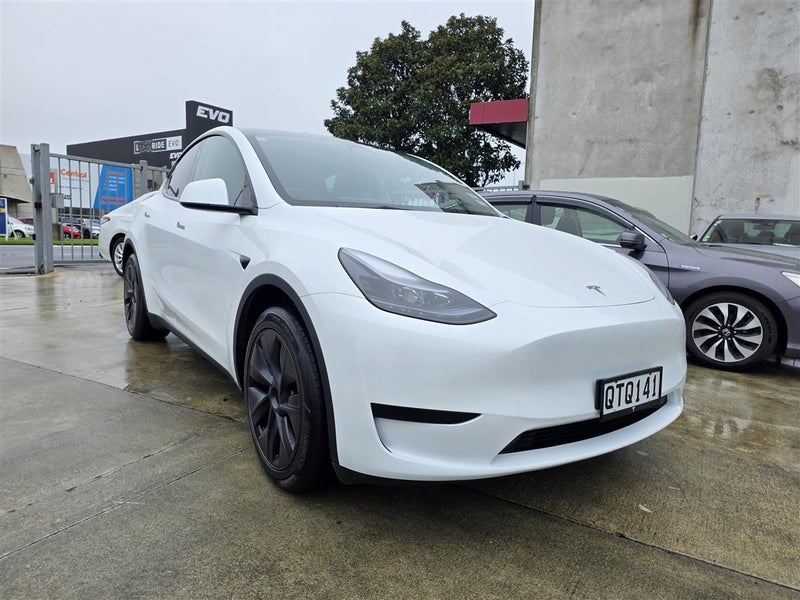 2025 Tesla Model Y Rear Wheel Drive Black Inter...63831240266499113