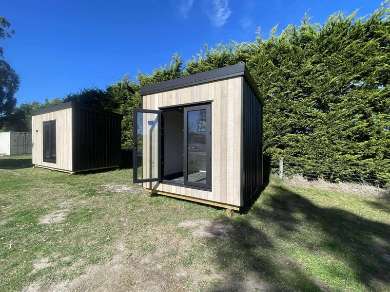 Luxury Cabins Rangiora Carousel 2