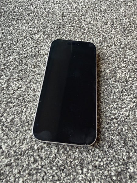 iPhone 16 pro63911417968770112