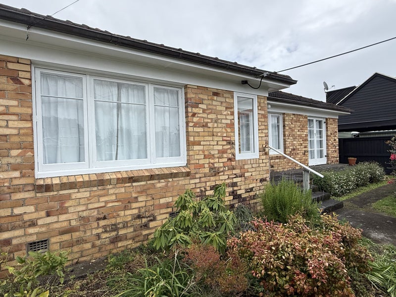 Image 1 of 11