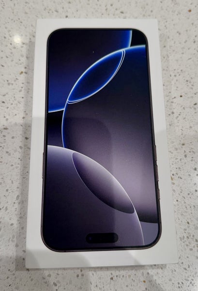 Apple IPhone 16 Pro Max 1TB “AS NEW”63834902799106111