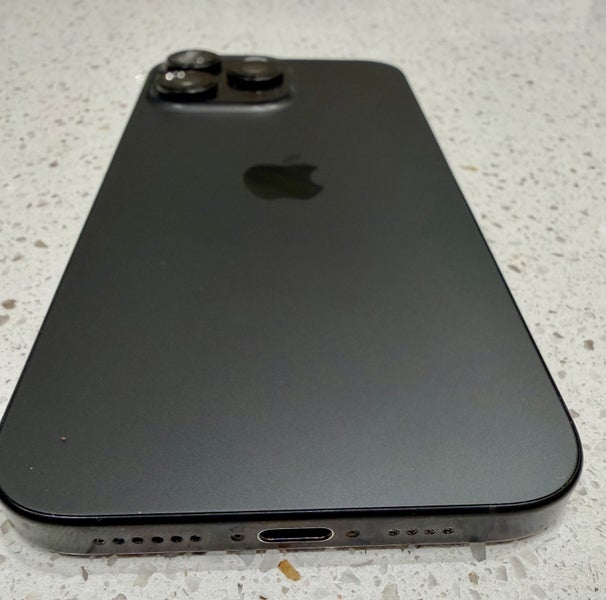 Apple IPhone 16 Pro Max 1TB “AS NEW”63834902799106114