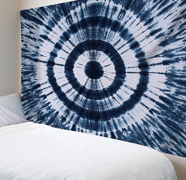 Wall Hanging Blanket Carousel 1