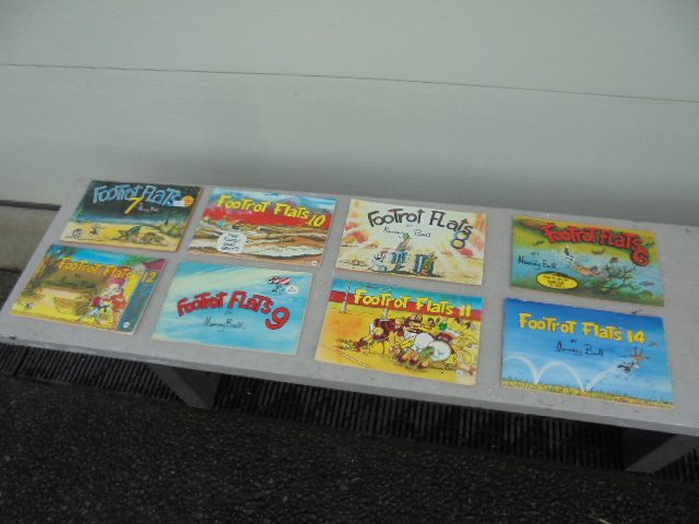 +-+- FOOTROT FLATS BOOKS X 8 -+-+ Carousel 1