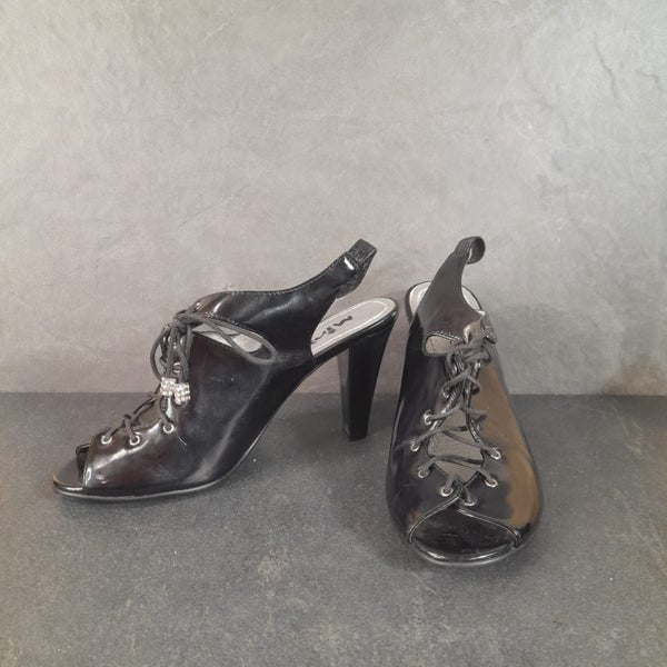 NZ Minx strappy heeled sandals, good condition - size 37 Carousel 1