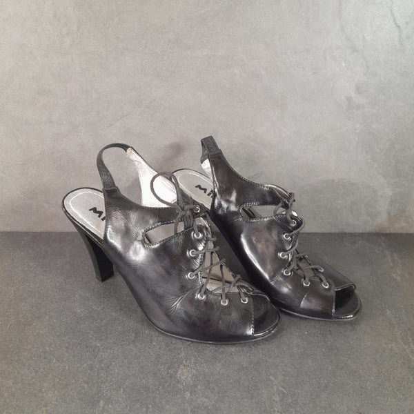 NZ Minx strappy heeled sandals, good condition - size 37 Carousel 2