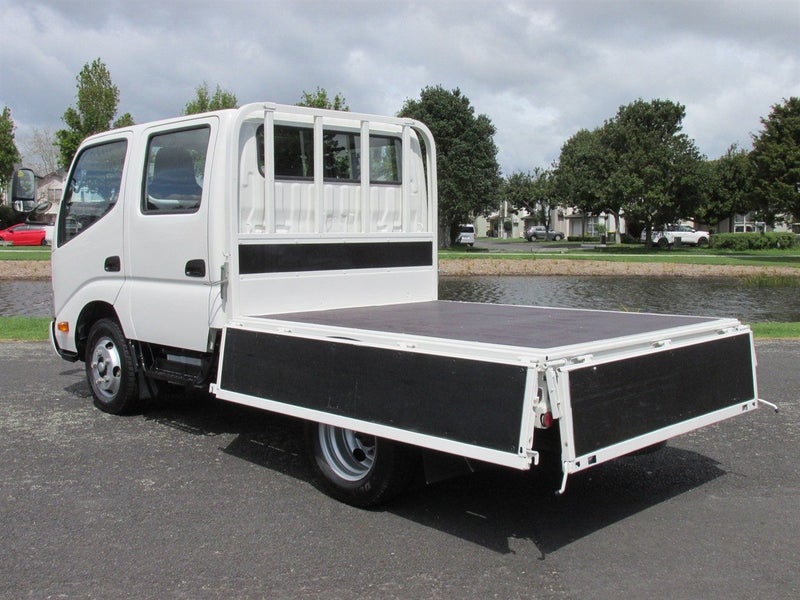 2018 Hino Dutro 2000kg D/Cab F/Deck64736074829186111