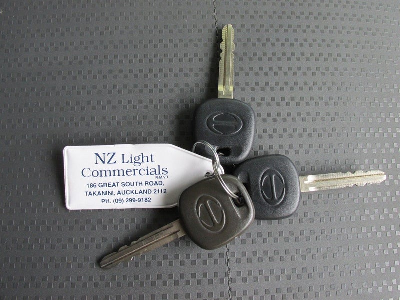 2018 Hino Dutro 2000kg D/Cab F/Deck64736074829186112