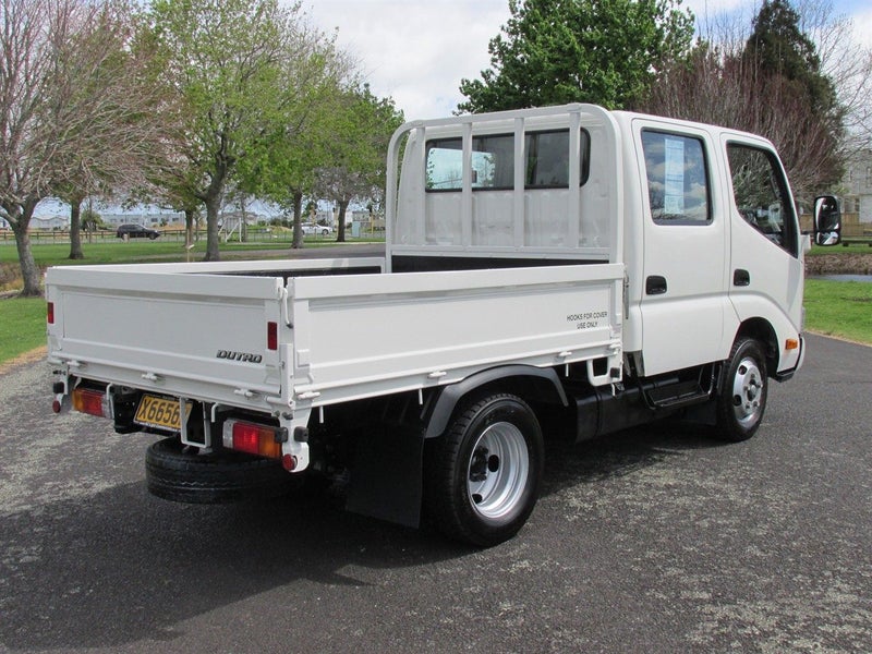 2018 Hino Dutro 2000kg D/Cab F/Deck64736074829186114