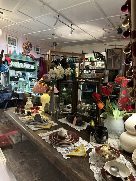 Vintage Market Business Carousel 1