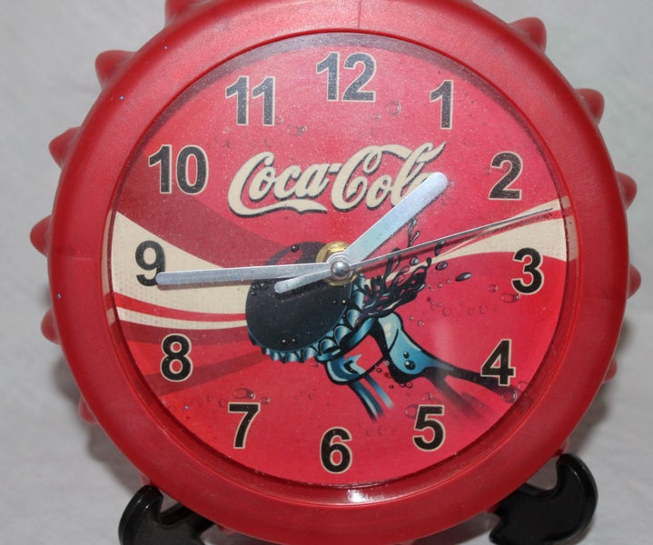 Vintage Coca Cola Bottle Top Clock (SGE95) Carousel 2