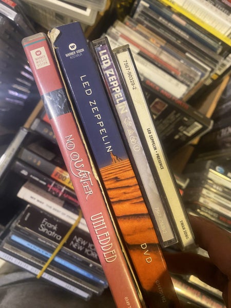 * bulk buy x 4 LED ZEPPELIN ** Carousel 1