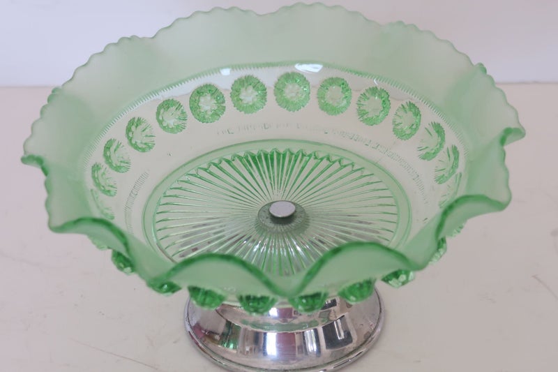 ***STRIKING VINTAGE GREEN GLASS COMPORT*** Carousel 2