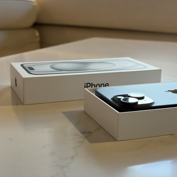 BRAND NEW - iPhone 15 128GB Black63843288785793113