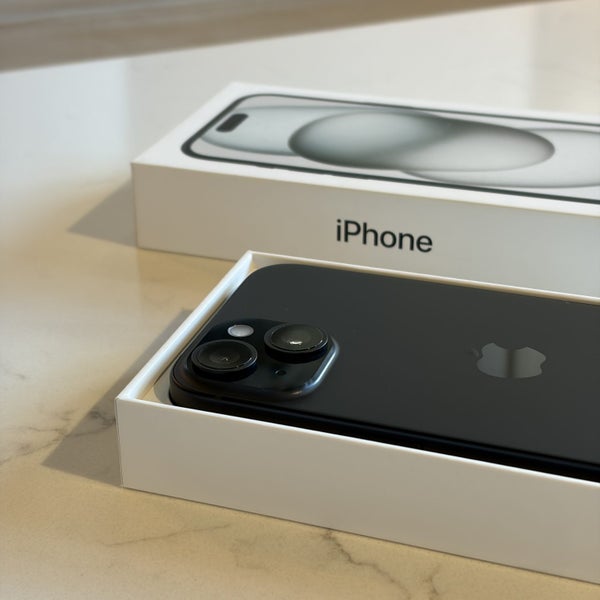 BRAND NEW - iPhone 15 128GB Black63843288785793114