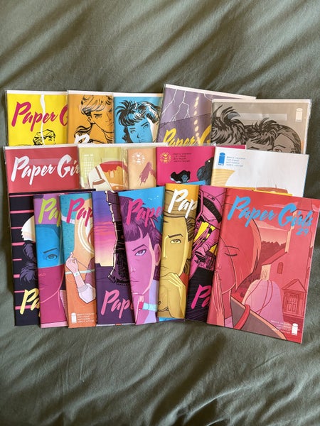 Bulk Paper Girls Comics Carousel 1