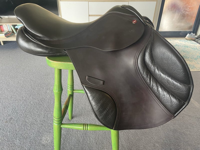 Albion K2 Jump Saddle63845419303682111