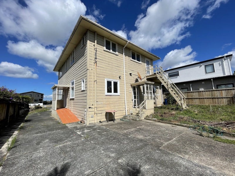 Image 1 of 11