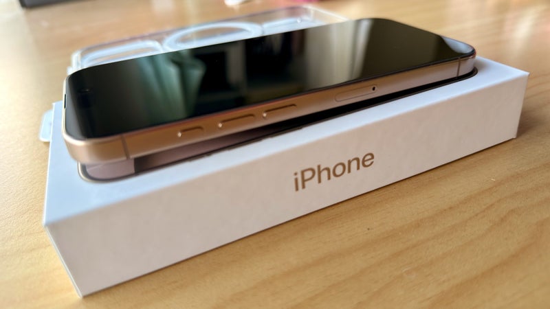 iPhone 16 Pro 256GB Dessert Titanium + Free Clear Case63850670104323114