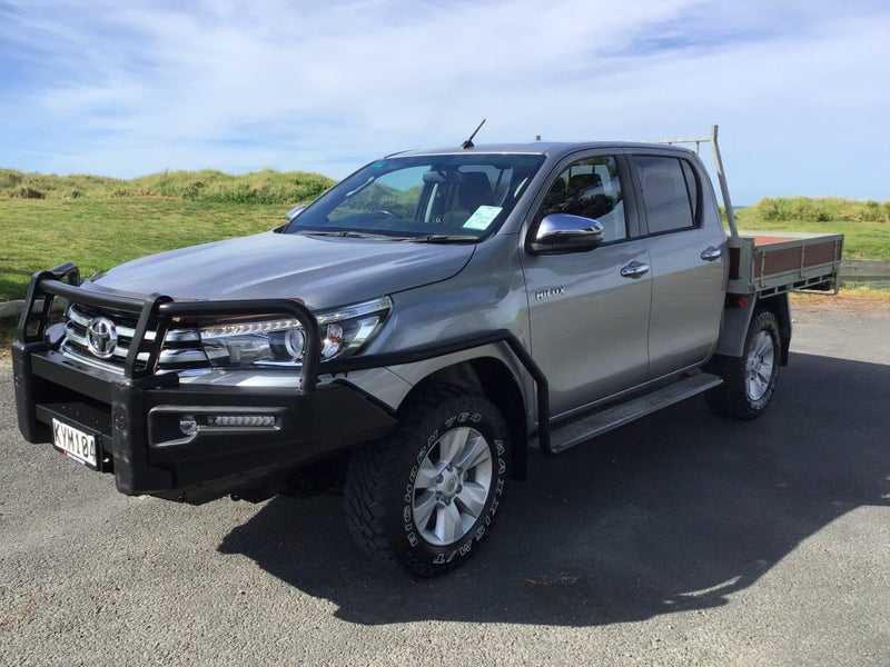 2017 Toyota Hilux 4WD SR5 2.8DT DOUBLE CAB UTE/...63851448067842112