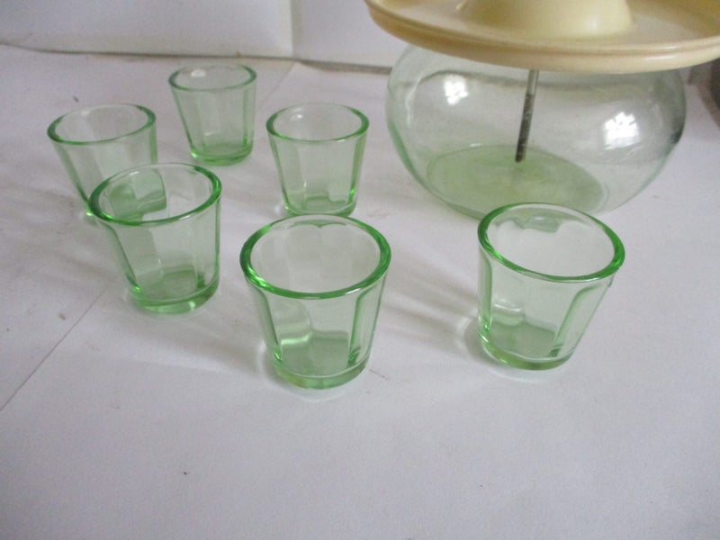 Vintage Glass Revolving Liquor Dispenser Pump w/ 6 Shot Glasses Carousel 2