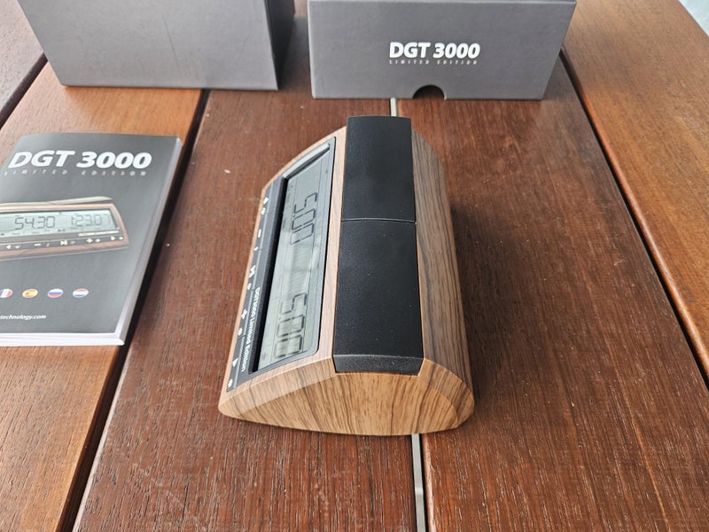 DGT 3000 Digital Chess Clock - Limited Edition63852076410115112