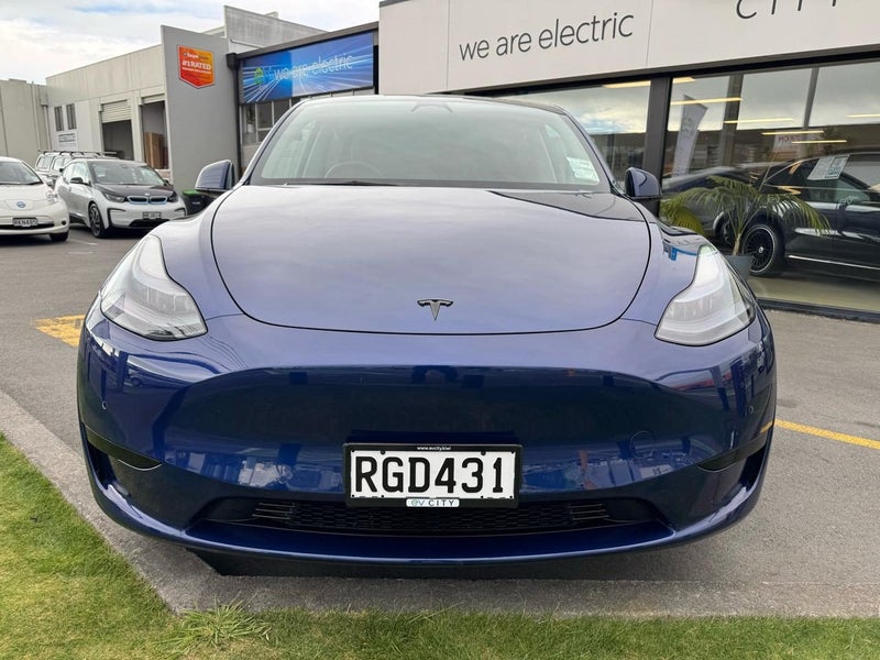 2023 Tesla Model Y Rear Wheel Drive63852928209922111