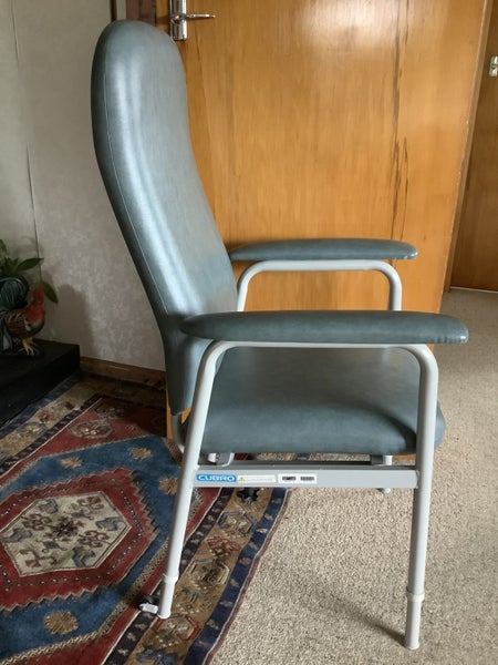Cubro viking high back rehab chair Carousel 2