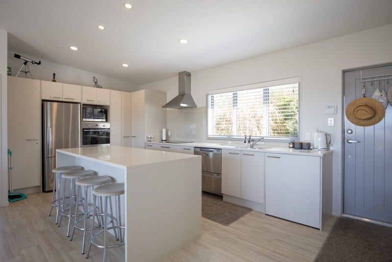 Uninterrupted Water Views & Privacy63853580809859113