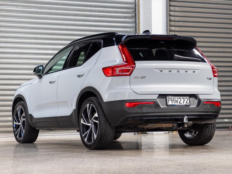 2022 Volvo XC40 T5 AWD R-DESIGN 2.0P64010252503682111