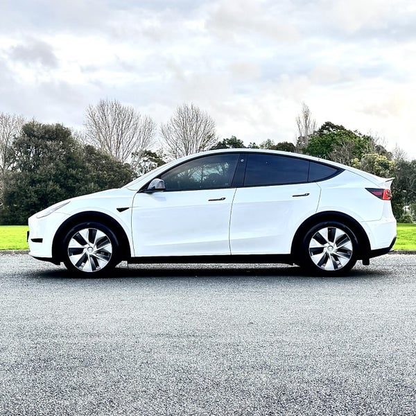 2022 Tesla Model Y Rear Wheel Drive63861999288193114