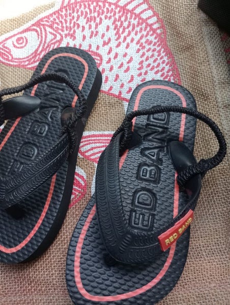 Red band toddlers jandals size 6 1/2 new Carousel 2