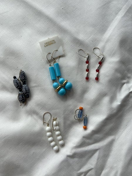 5X PAIRS OF VARIOUS EARRINGS #8 Carousel 1