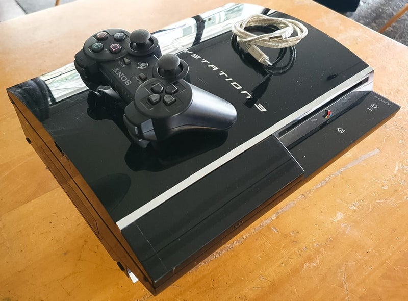 Sony Playstation 3 "Phat" CECHC03 PS2 compatible on Firmware v3.55 fully working Carousel 2