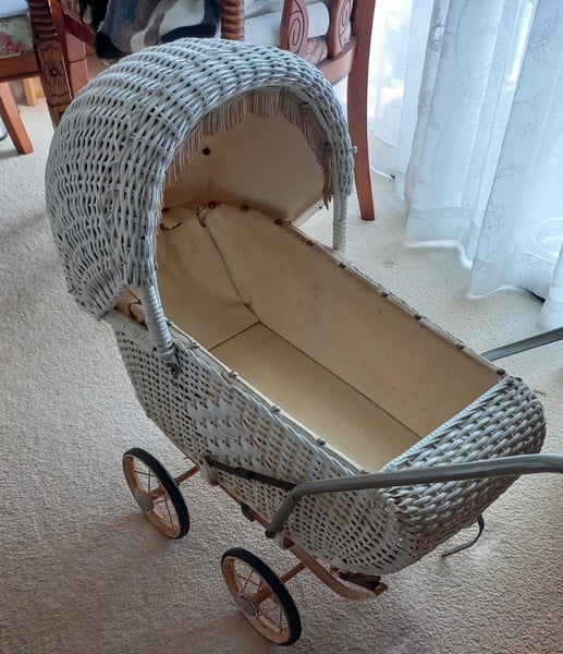 Vintage Dolls Pram Carousel 1