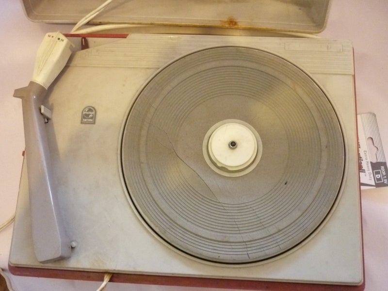 RECORD / GRAMPHONE PLAYER. PHILLIPS . RESTORERS DREAM Carousel 2