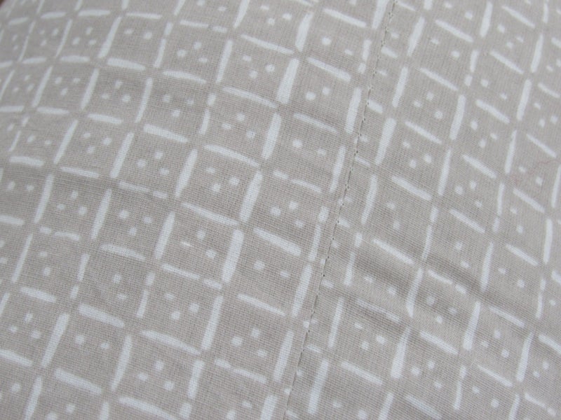 Fieldcrest Soft and Vintage printed sheet set - Queen - Sand - FoxNoble Q - New! Carousel 2