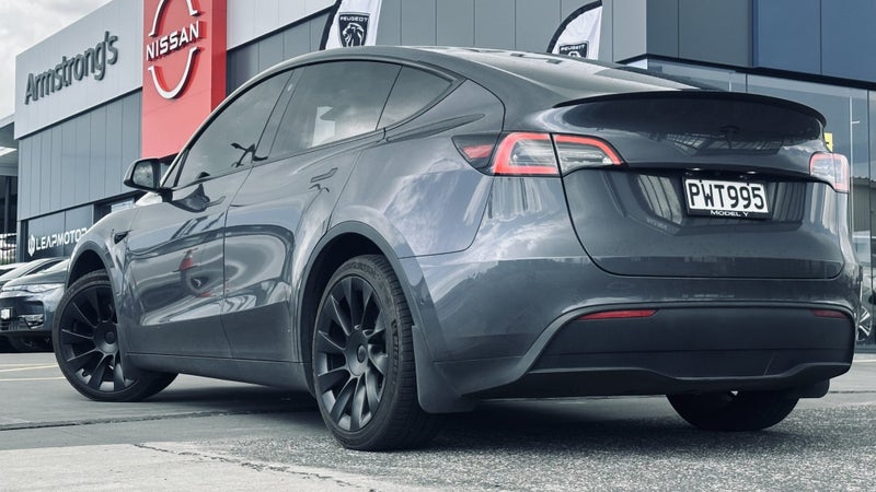 2023 Tesla Model Y NZ RWD R20 ALLOYS WHITE LEAT...63863885079811111