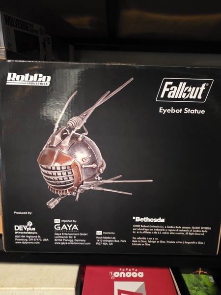 Fallout Eyebot Statue – Official Collectible Carousel 3