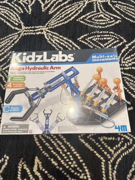 KidzLabz mega hydraulic arm Carousel 1