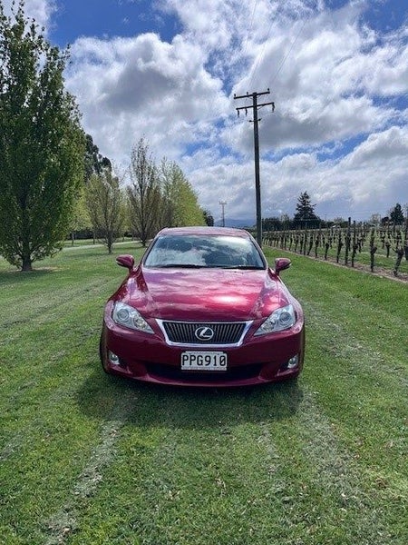 2010 Lexus IS 250 Spec L (Top Japanese Spec)63868645118083111