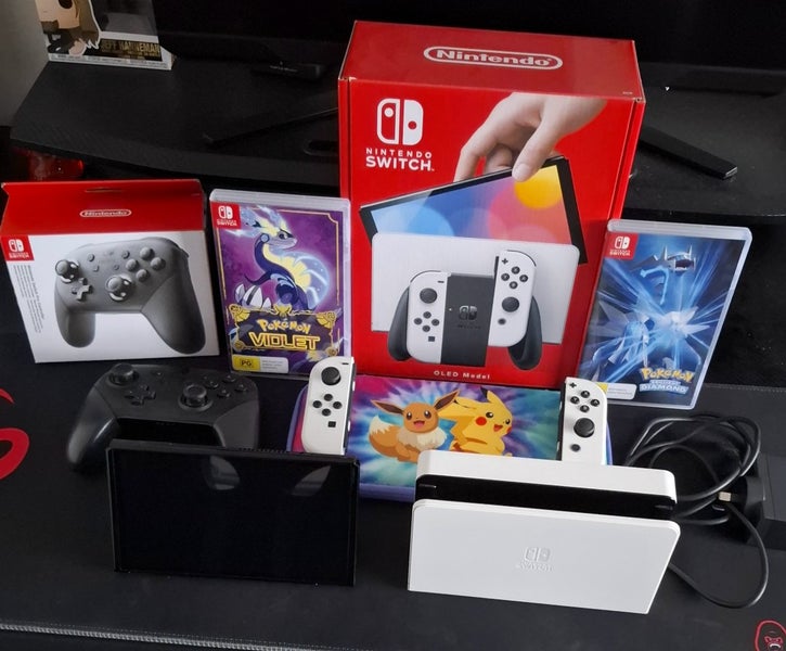 Nintendo Switch – OLED Model 64gb bundle Carousel 1