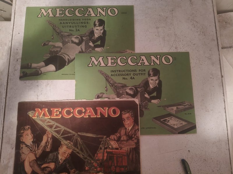 Meccano instructions set 3, 4a and 2a(AH167) Carousel 1