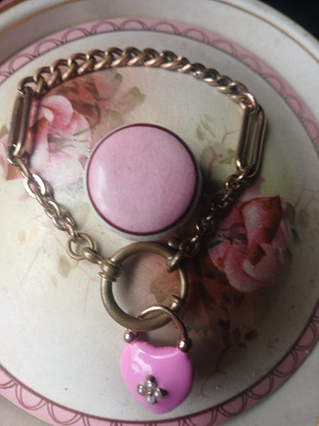 FABULOUS ANTIQUE BRACELET. CLASSY WUTH A MODERN TWIST Carousel 2