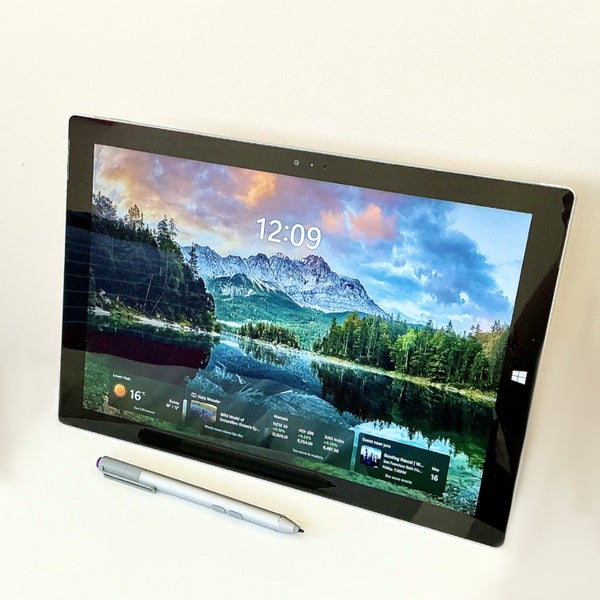 Microsoft Surface Pro 3 Tablet with Pen Carousel 1