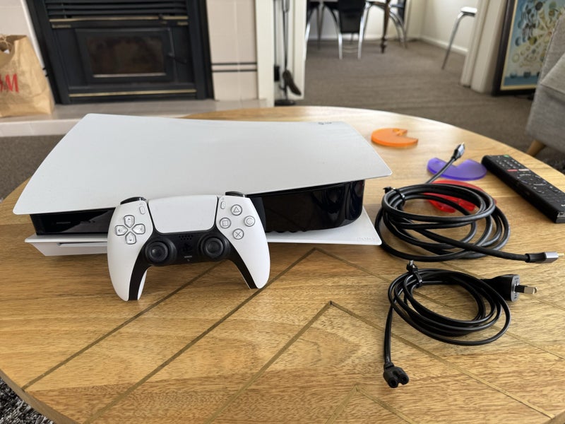 PlayStation 5 Disc Edition Console – Out of Box Carousel 1