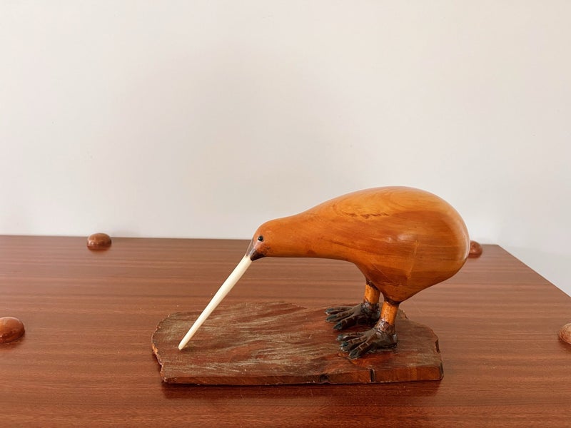 Vintage Retro Wooden Hand Carved Kiwi Ornament Carousel 2